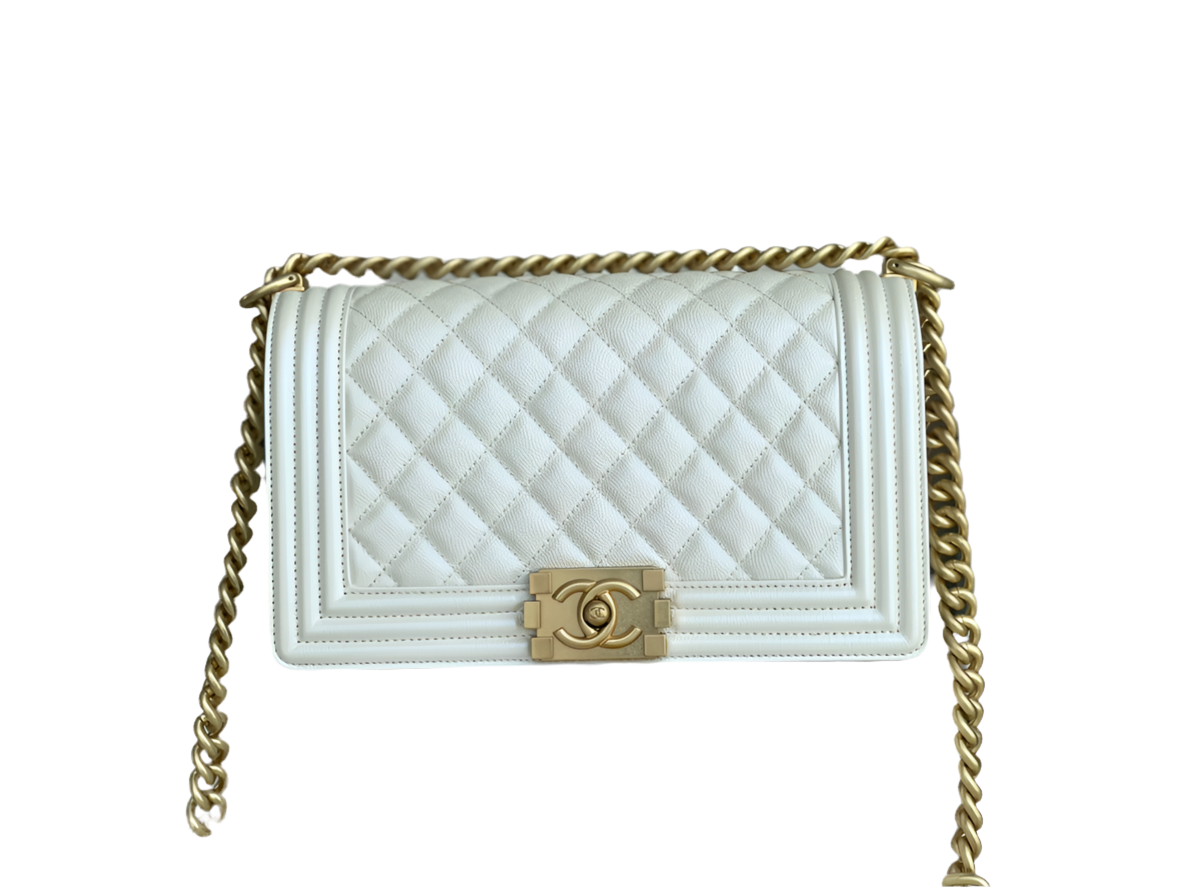 Chanel Boy Bag Medium 19K Collection Weißes Kaviarleder mit goldenen Beschlägen