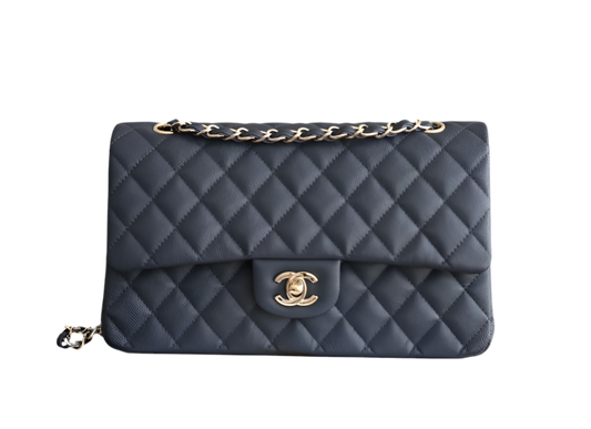 Chanel Classic Flap Bag Medium – Navy Blauw Caviar Leer met Gouden Hardware – Preloved Schoudertas 2025 collectie