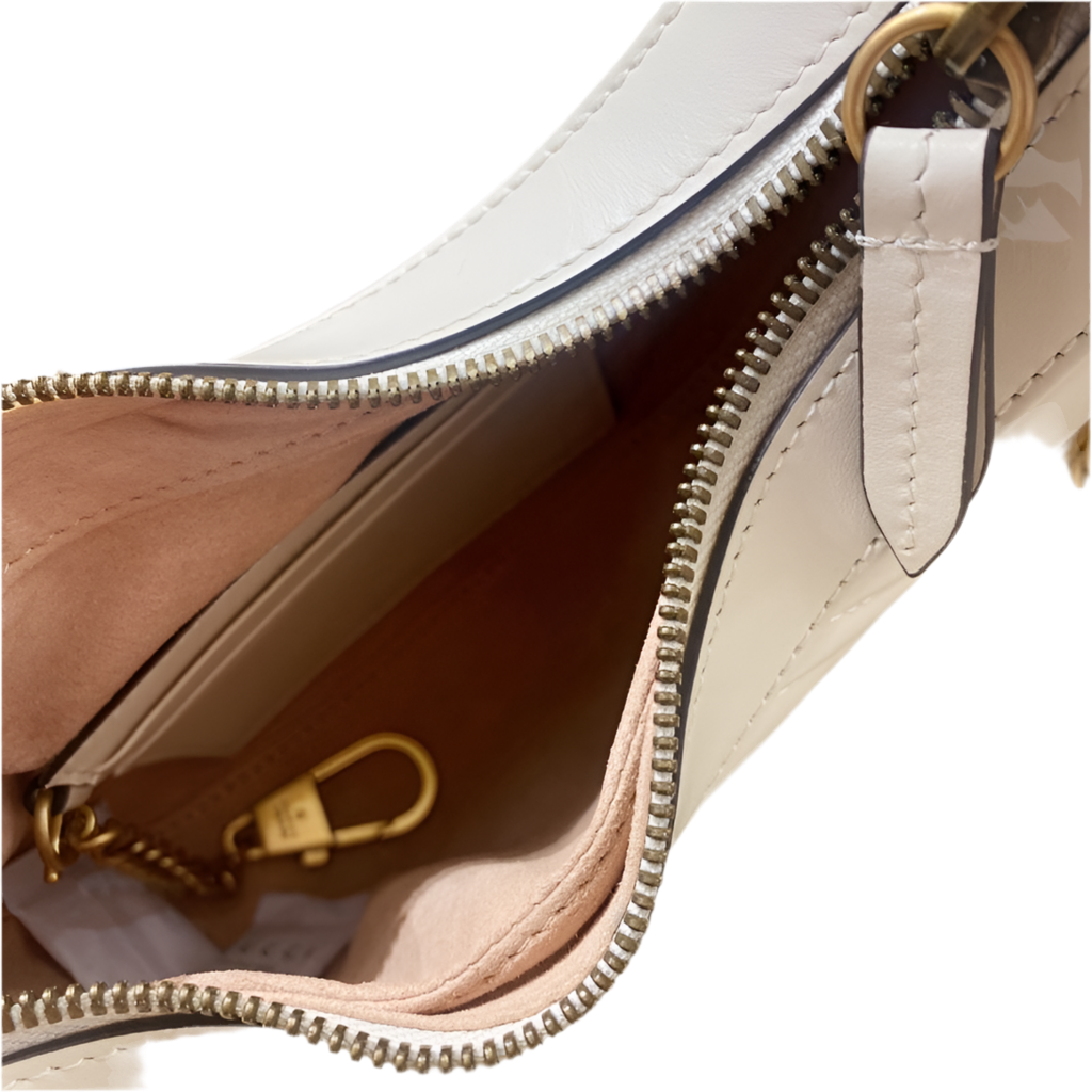 Gucci GG Marmont Mini Half Moon Umhängetasche Weiß Gebrauchte Designertasche