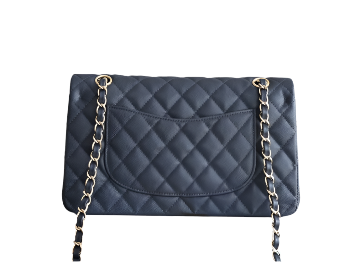 Chanel Classic Flap Bag Medium – Marineblaues Kaviarleder mit goldenen Beschlägen – Preloved Shoulder Bag Kollektion 2025