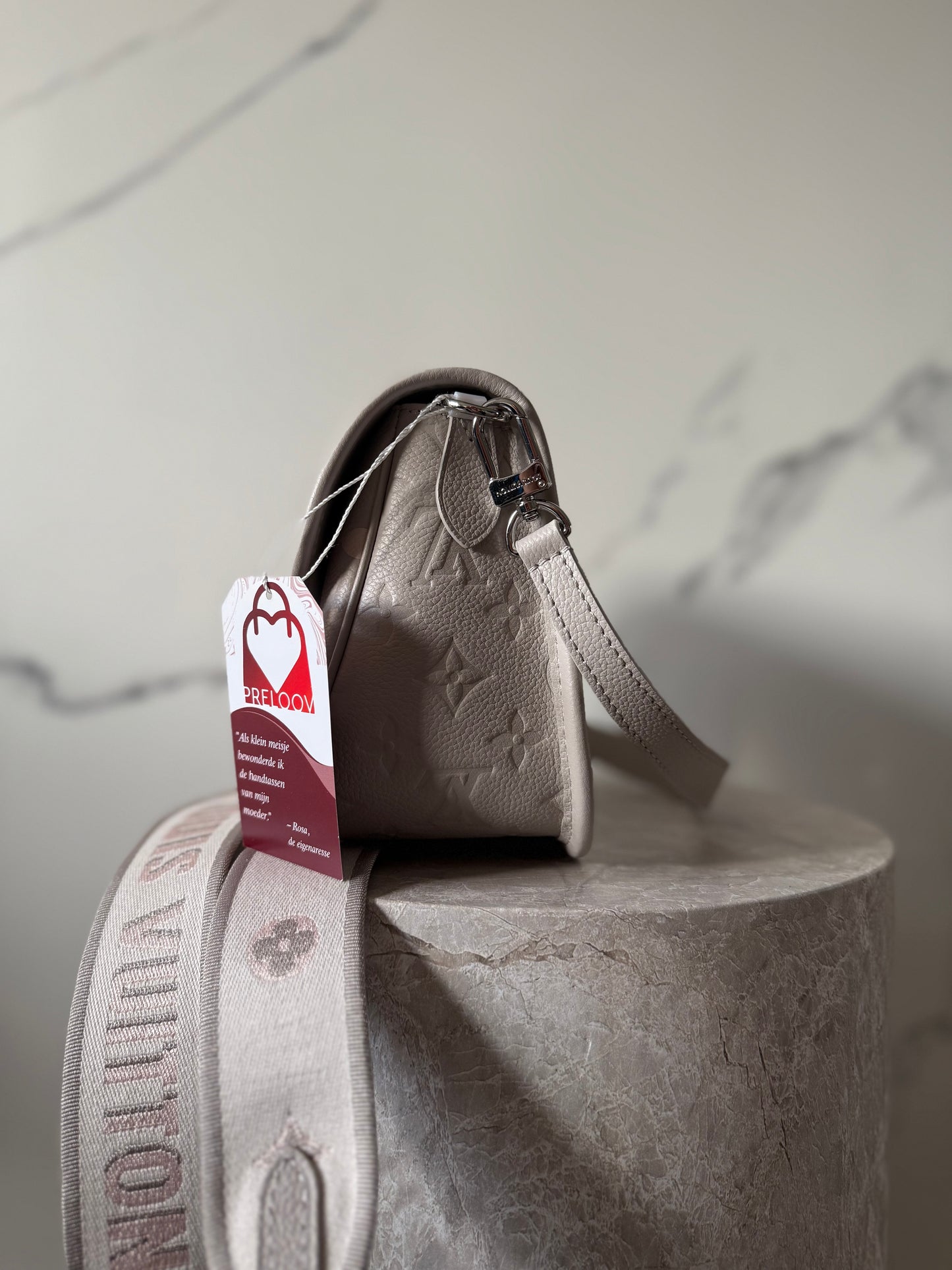 Louis Vuitton Diane Damen-Schultertasche Brume Quartz