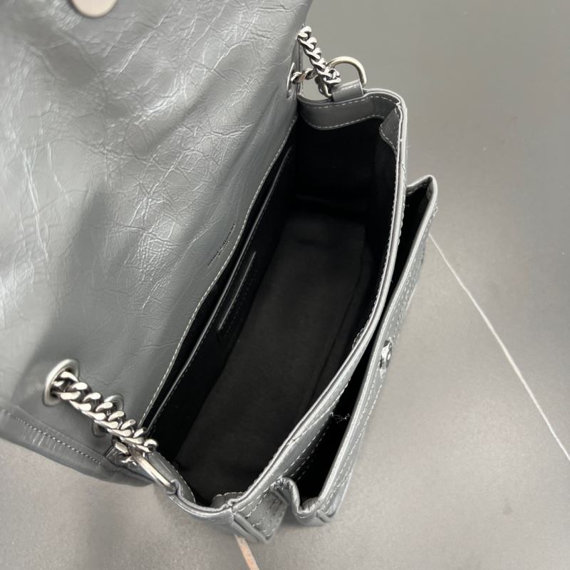 Saint Laurent Niki Baby Storm Vintage-Umhängetasche aus Leder in Sturmgrau