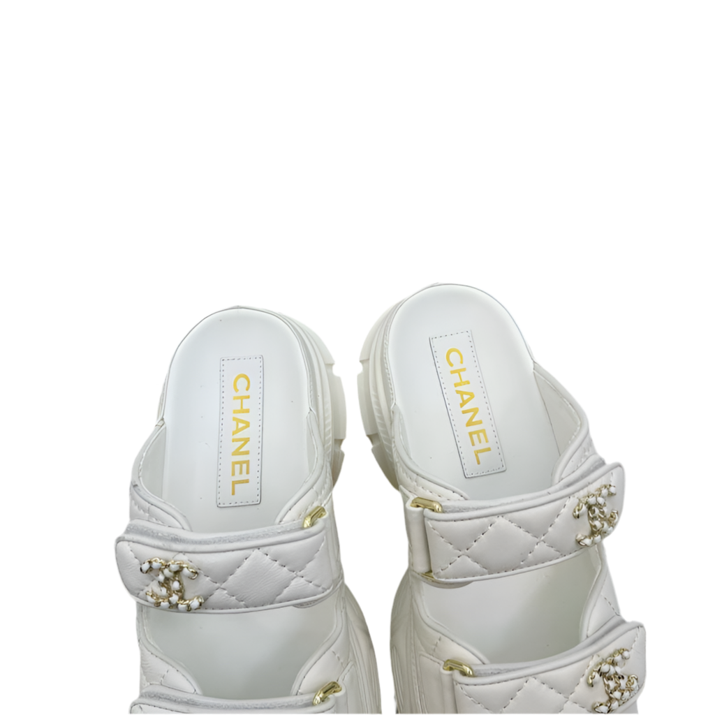 Chanel Dad Sandals Slides Wit Preloved Designer Muiltjes CC Logo