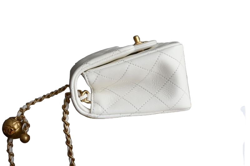 Chanel Classic Timeless Mini Flap Bag – Wit Lamsleer Gold CC & Pearl Chain