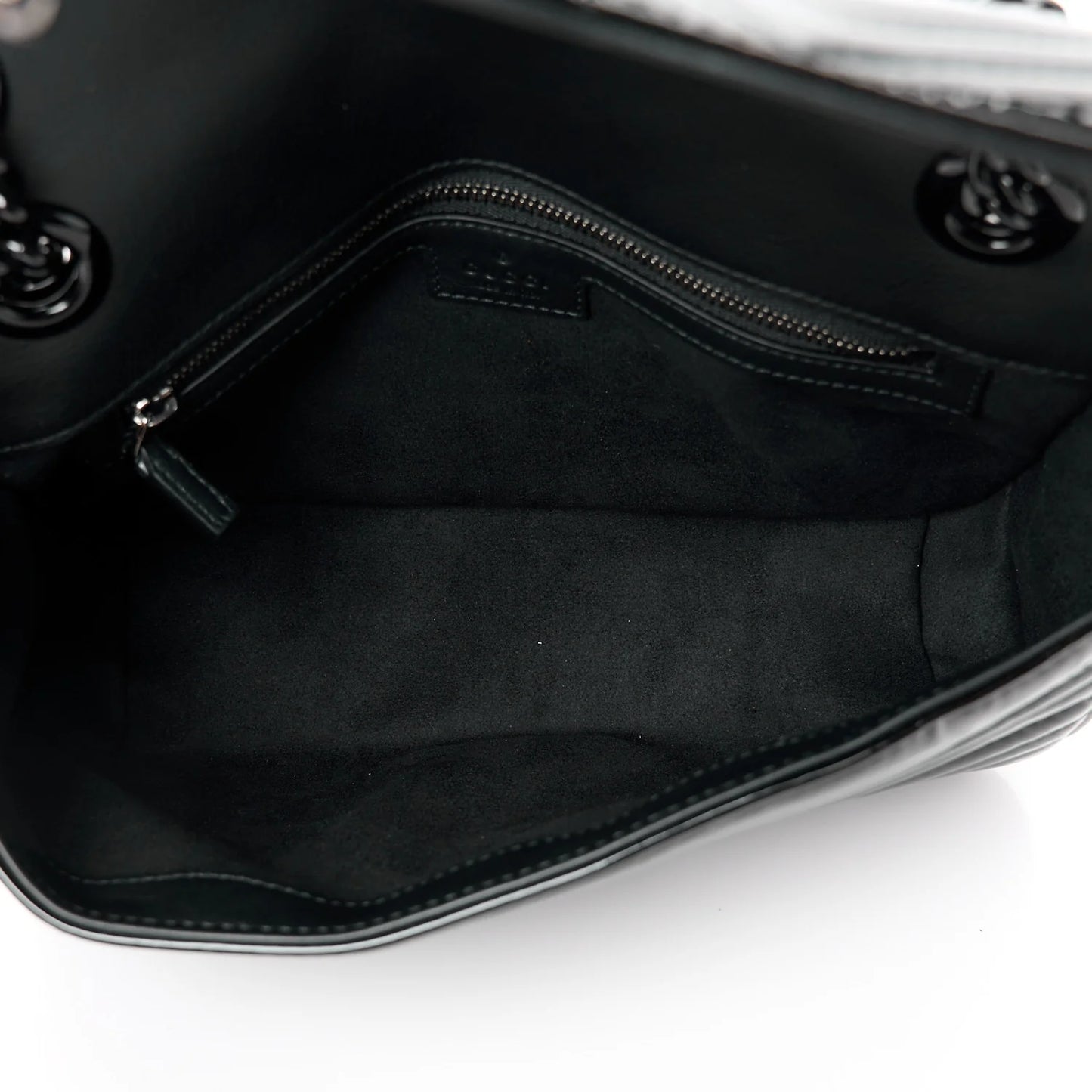 Gucci Marmont Monochrome Lackleder-Schultertasche, klein, schwarz, Matelassé • Gebraucht