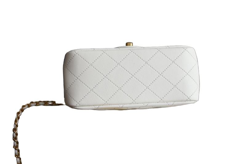 Chanel Classic Timeless Mini Flap Bag – Wit Lamsleer Gold CC & Pearl Chain