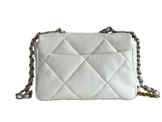 Chanel 19 Flap Bag Small – Weißes glänzendes Lammleder mit Gold-, Silber- und Ruthenium-Hardware – Gebrauchte Umhängetasche