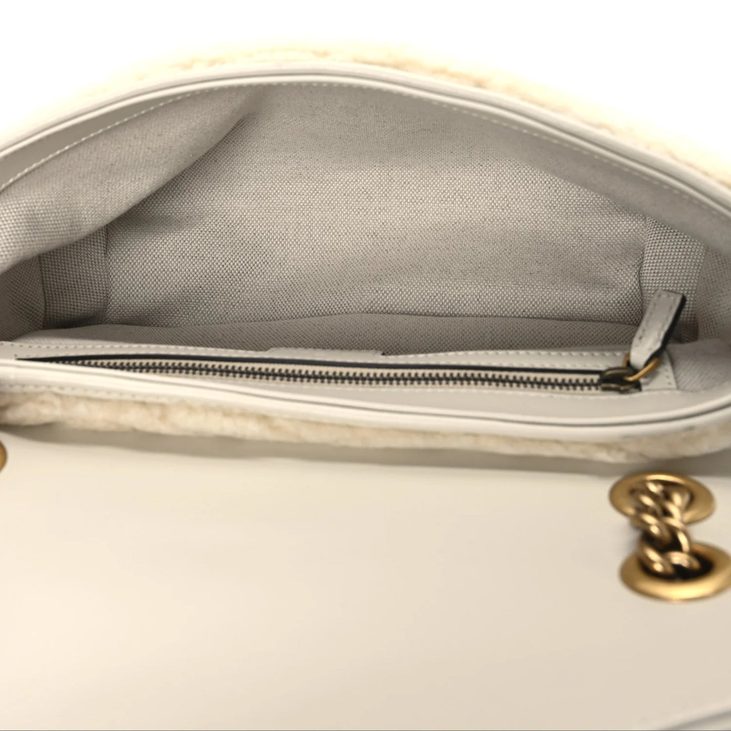 Gucci Marmont Tasche Damen – Kleine Schultertasche aus gesteppter Wolle, Altweiß • Gebraucht