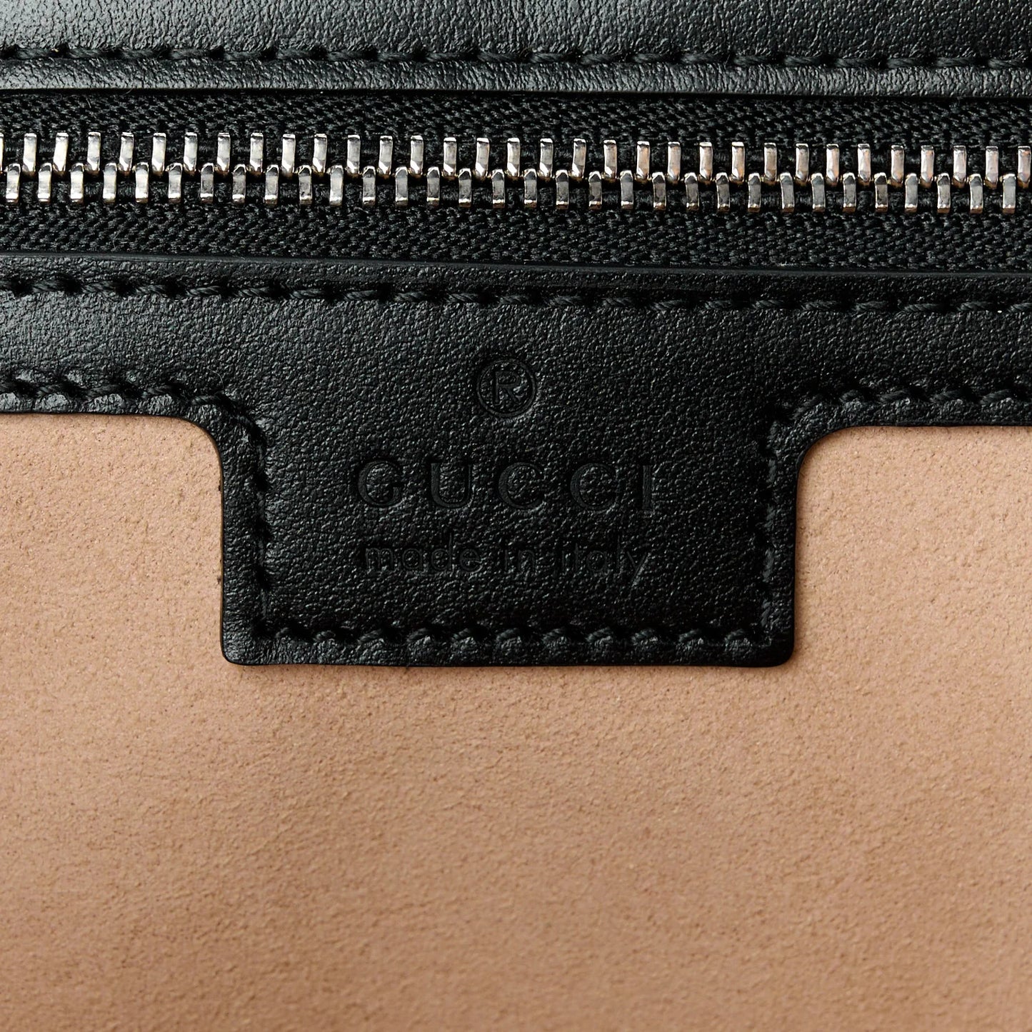 Gucci Marmont Aria Matelassé Kleine Damen-Schultertasche 2024 (gebraucht)