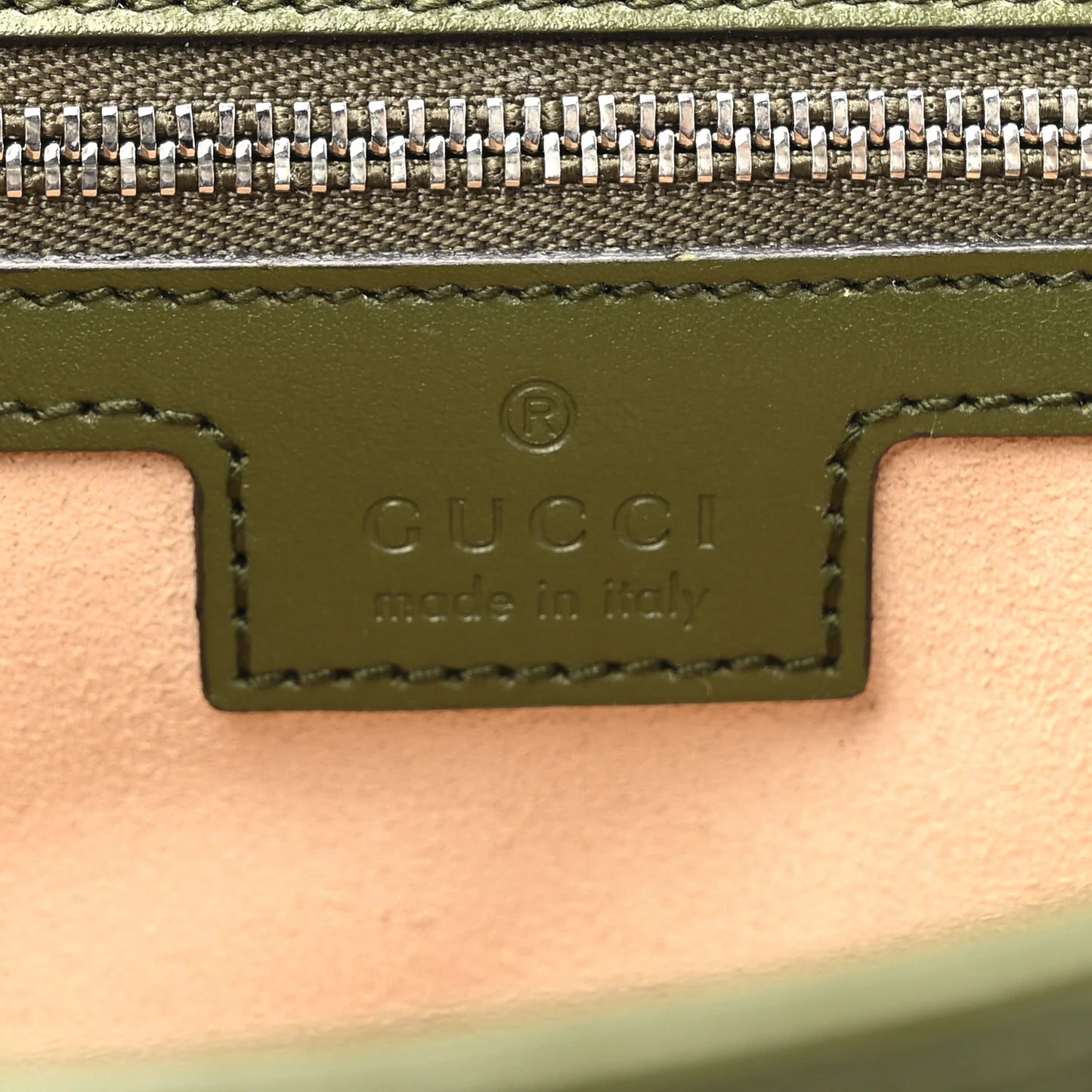 Gucci Marmont Aria Military Wood Kleine Damen-Schultertasche Matelassé • Gebraucht