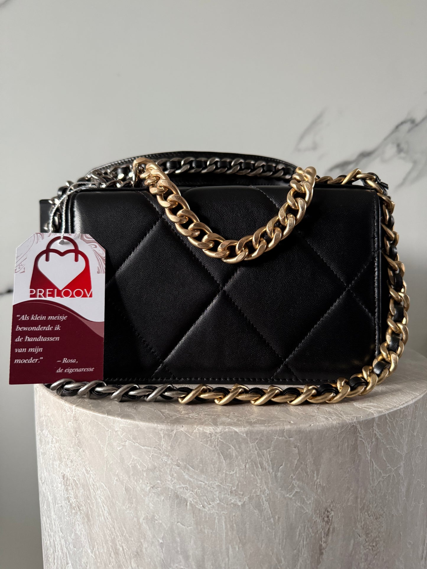 Chanel-Kette an der Geldbörse 19 2025